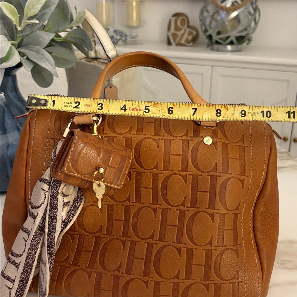 Brown Designer Carolina  Herrera Handbag - Picture 8 of 10